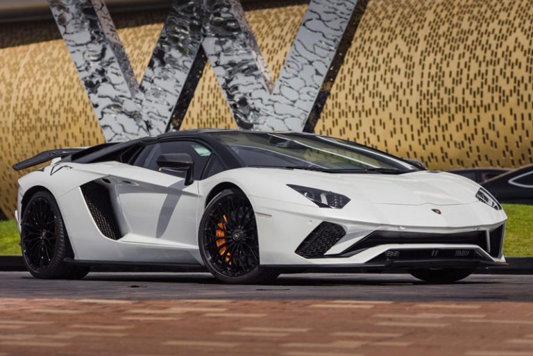 Lamboghini-Aventador-Roadster-3