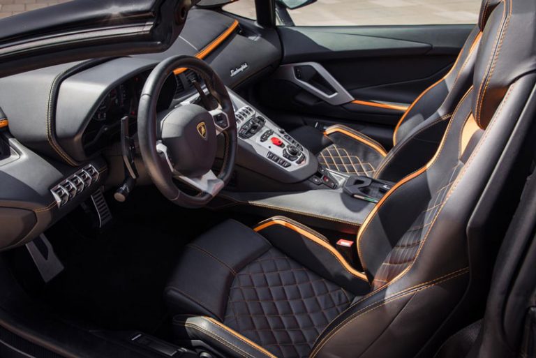 Lamboghini-Aventador-Roadster-4