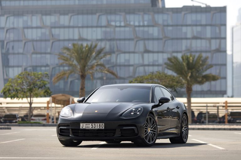 Porsche-Panamera-BKG