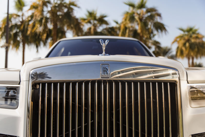 Why Are Rolls Royce cars So Expensive? 4 Rolls Royce Cullinan BR