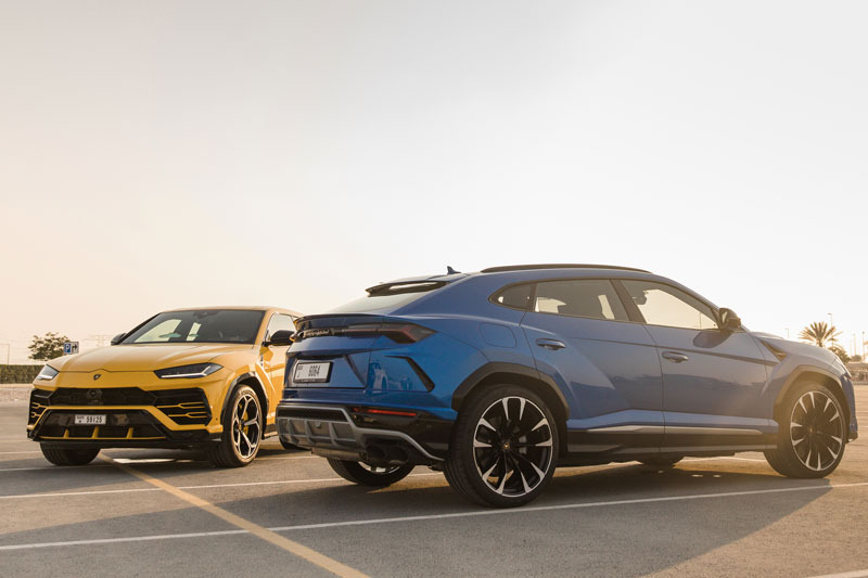 Lamborghini Urus : Performance, Features & Options 5 Lamborghini urus Blue and Yellow