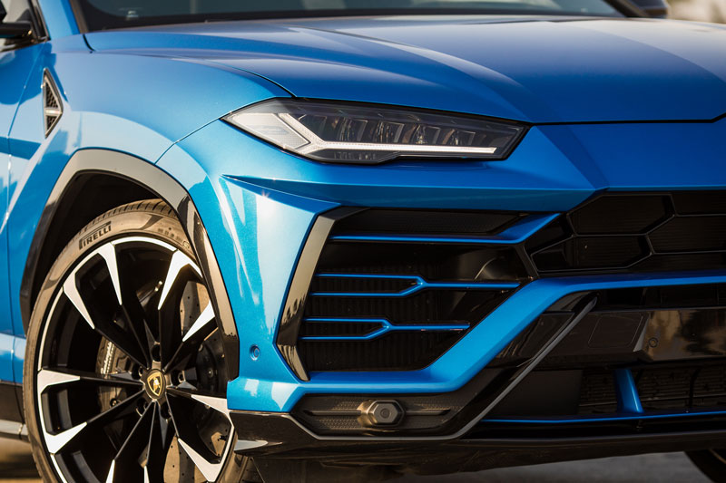 Lamborghini Urus : Performance, Features & Options 1 Lamborghini urus exterior Design