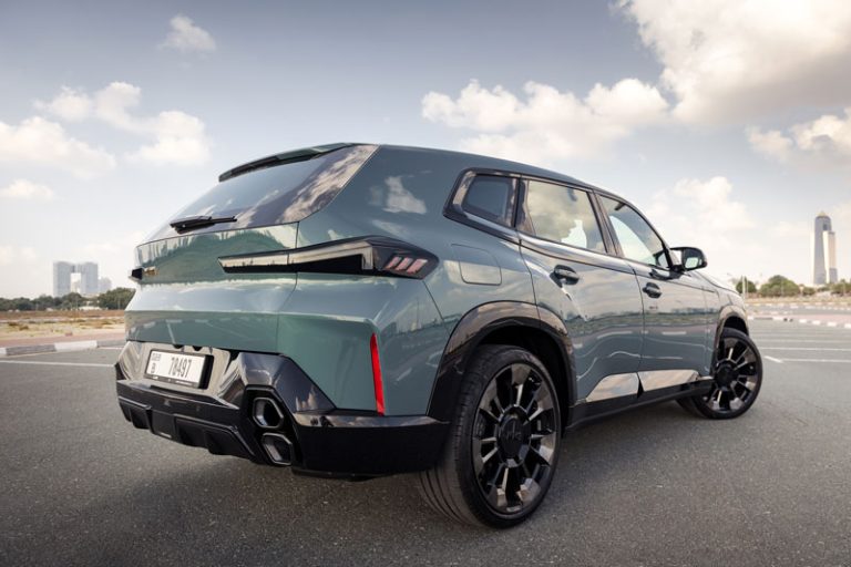 BMW_XM_1